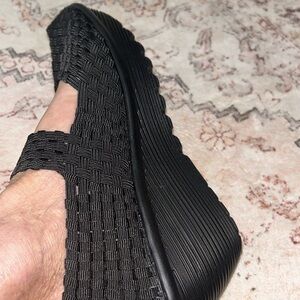 Brand new black Merv wedges size 7